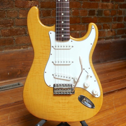 Fender foto flame stratocaster - foto,